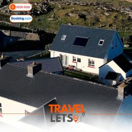 2 Bedroom Cottage By Travel Lets Self Catering Accommodation Donegal With Sea View, hôtel à Fanad