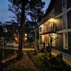 AP HOME - Lakeside, Hotel in Ấp Ðinh An (1)