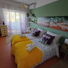Quarto Casa na Praia, hotel in Porches