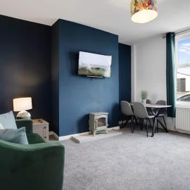 2 Bed Cottage with Garden & Stunning Field Views