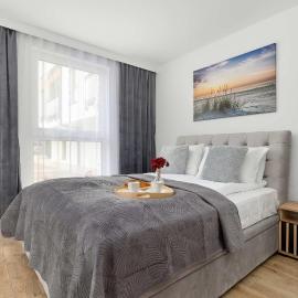 Enklawa - Apartamenty z Tarasem lub Balkonem blisko Plaży i Jeziora by Noclegi Renters