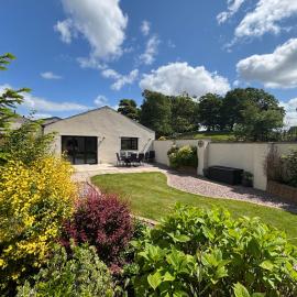 Hodder Cottage in The Ribble Valley, hotel in Whalley