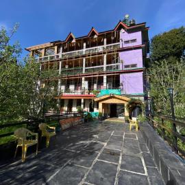 Nature Nest, hotel in Manāli