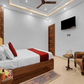 Palette Oraya Greens by CheckIn, Kathauta Lake, Lucknow, hotel Chinhat városában