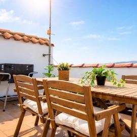 coqueta casa rural con terraza y barbacoa