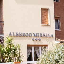 Hotel Mirella, hotel en Castiglione della Pescaia