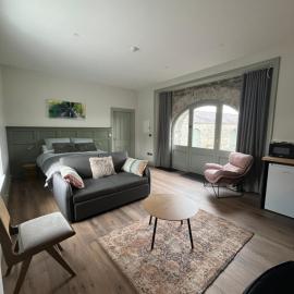 Crossdrum Courtyard Apartment One - The Dairy, מלון בOldcastle