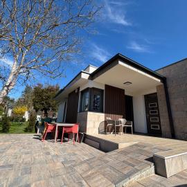 KutyaGazdi Apartman, hotel i Balatonfenyves