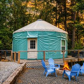 Starlight Yurt- A Romantic Stay w/ Hot Tub Views, hotel sa Fancy Gap