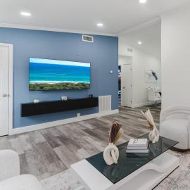 Three-Bedroom Villa with Private Jacuzzi and Game Room - Near Atlantic Ave