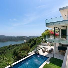 Stradella Como: Beverly Glen şehrinde bir otel