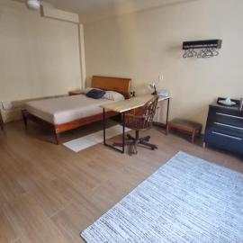 Suíte Individual, ampla, aconchegante e com 2 ventiladores!