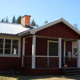 Comfortable and cozy cottage, hotel em Sysslebäck