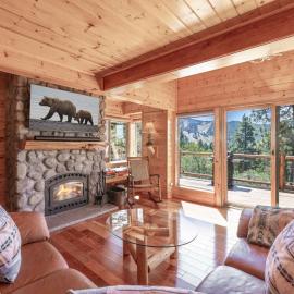 Starlight Sanctuary - Wow Views, AC, Near Slopes, hotel in Big Bear Lake