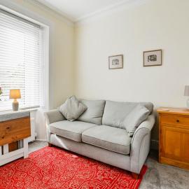 2 Bedroom Victorian Apartment in seaside town, hotel in Burntisland