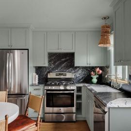 Beautiful Cottage Historic Home, hotel in Nantucket