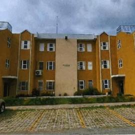Leemclean gated vacation home, hotel in Spanish Town