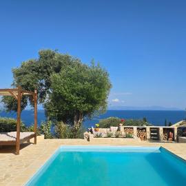 Thalorya Olive Retreat, hotel v mestu Benitses