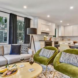 Luxe Boston Condo Near T, khách sạn ở Boston