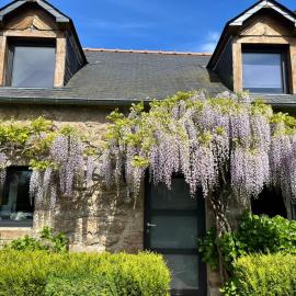 Gîte de charme proche du Mont Saint Michel, hotel in Les Portes du Coglais