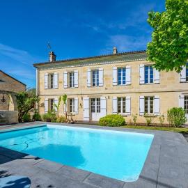 Au puits ancien Maison en pierre avec piscine proche Bordeaux