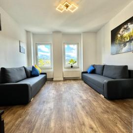 Central Apartment in Elberfeld City View for 4 Guests