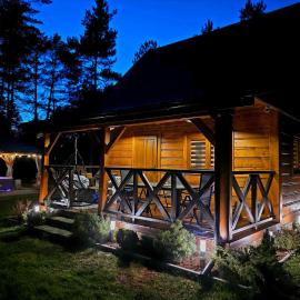 Zacisze na Jurze - Leśny Domek z kominkiem i jacuzzi, hotell sihtkohas Żarki