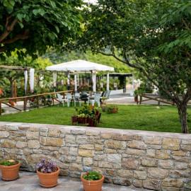 Alexandra Studios, hotell i Stafylos