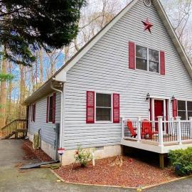 Spacious A-Frame Family Beach Getaway - Sleeps 8, hotel v destinácii Ocean Pines