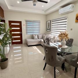 Near Dunn's River Falls Pool WiFi & Sleeps 6