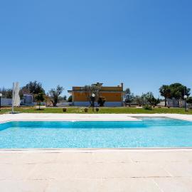 Petra Leccese - Art & Design B&B with Pool