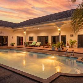 Ayeda Villa 2, hotel a Krabi town