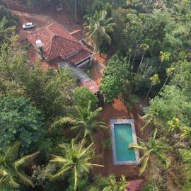 Vayuvana Heritage Organic Farm Resort, hotel en Panamaram