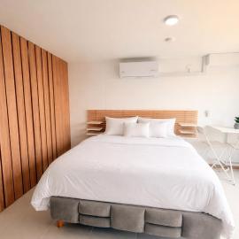 Modern studio apartment in the heart of Pance, хотел в Кали