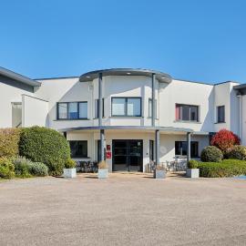 CIT'HOTEL Armony Hotel, hotel v mestu Bourg-Achard
