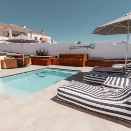 Azure Horizons, hotel in Stompneusbaai