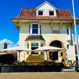 Bed & Breakfast Maison Noire Westende-bad incl parking & ontbijt, hotel in Middelkerke
