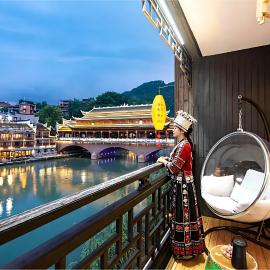 云桥自在江景民宿