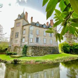 Franchesse में, होटल Chateau de Bouquetraud