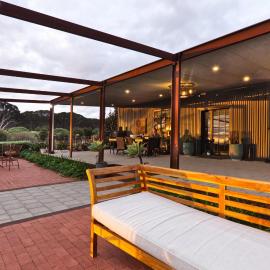 The Rusty Kangaroo Hideaway - Ocean-View - Full Booking Service, Ferry, Experiences, Tour Option, hotel Penneshaw városában