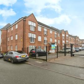 Private Room in a shared flat with own Bathroom and Parking, hotel a West Bromwich
