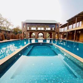 Nirva Club and Resort by Siara, hotel en Modāsa