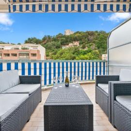 LE VIRGIL -Piscine - Parking Privé - Calme Wifi, מלון במנטון