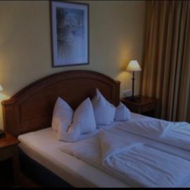 Hotel La Strada & Sultan – hotel w mieście Murnau am Staffelsee