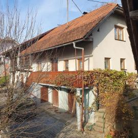 Sunny Hilltop Cottage - 42 km from Ljubljana