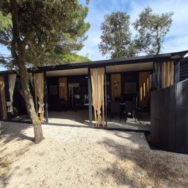 SUNNY Rest Nest: Pakoštane şehrinde bir otel