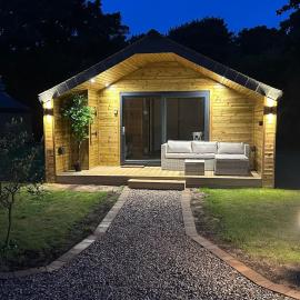 Riverside Retreats - Bella Parking & Sleeps 4, hotell i Gwinear