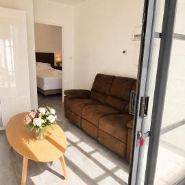 Jeanne d’Arc – 8 pers avec chambres indépendantes, hotel in Loches
