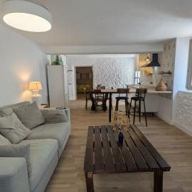 Apartamento con encanto en Tolox Habitación cueva patio