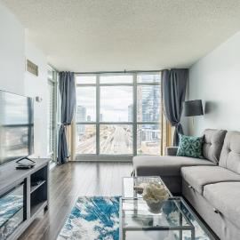 1 Bedroom & Den Condo in the Heart of Toronto DT